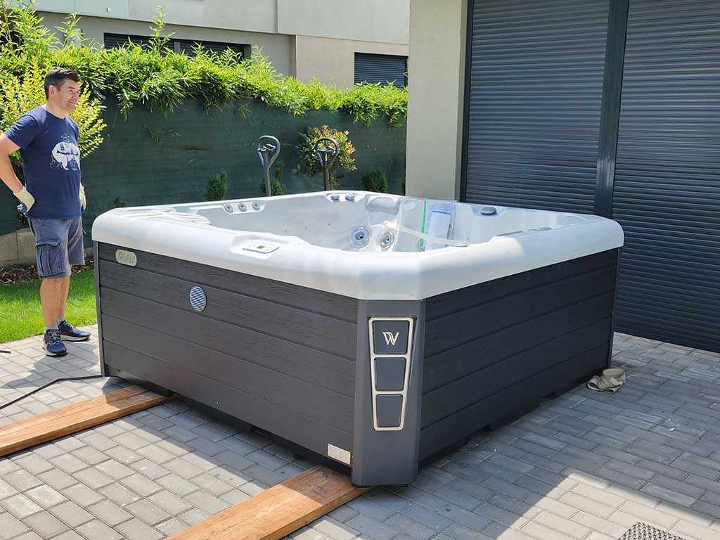 jacuzzi áthelyezés