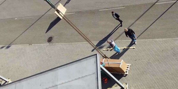 specialis-szallitasi-megoldasok-darus-emeles Speciális szállítási megoldások darus emeléssel nehéz tárgyaknál